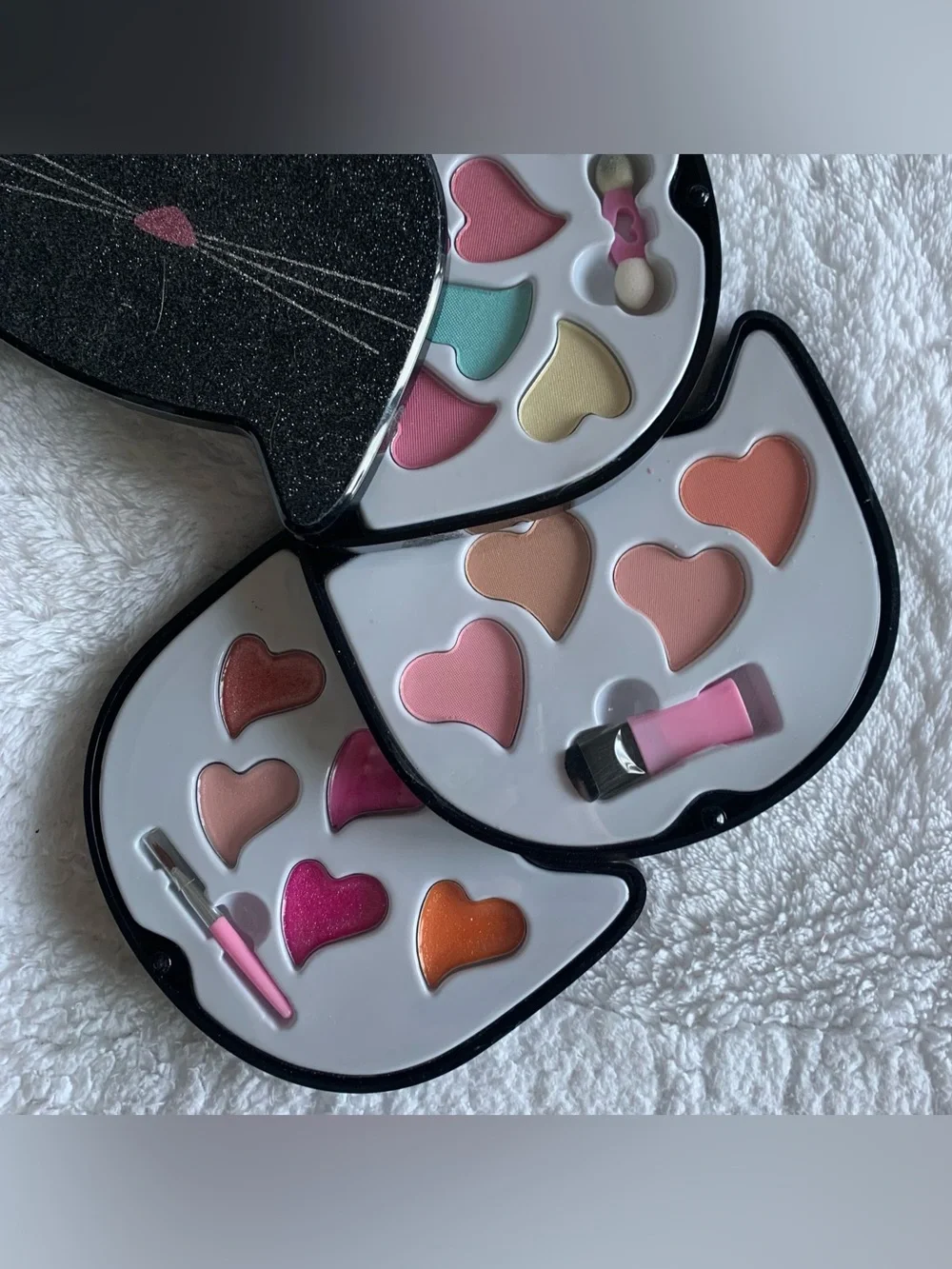 Claire’s Black Glitter Cat 3-Tier Multi-Layer Kids Makeup Palette